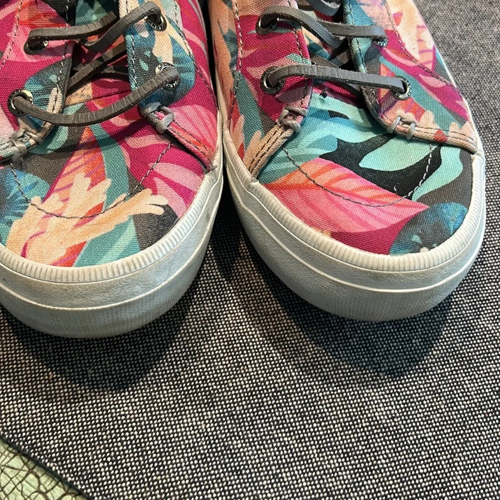 Sperry® Pier Wave Floral CVO Sneakers Size 7